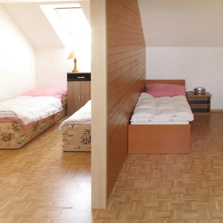 Hotel Jaroslav - Deh130 By Interhome